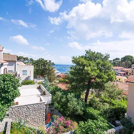 Schoene In Veli Lošinj