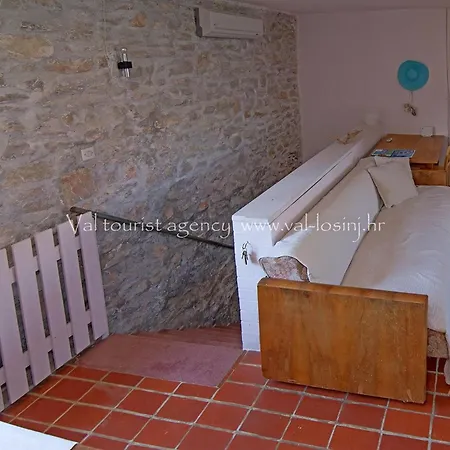 Schoene In Veli Lošinj