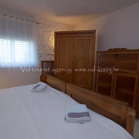Schoene In Veli Lošinj