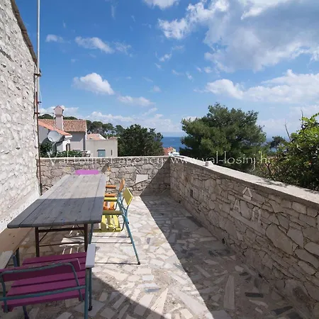 Schoene In شقة Veli Lošinj