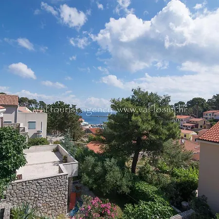 Schoene In Veli Lošinj